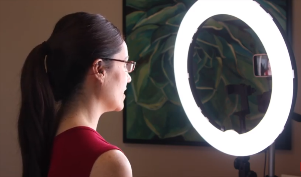 How to Avoid Glare on Glasses in Video Lucrative Videos